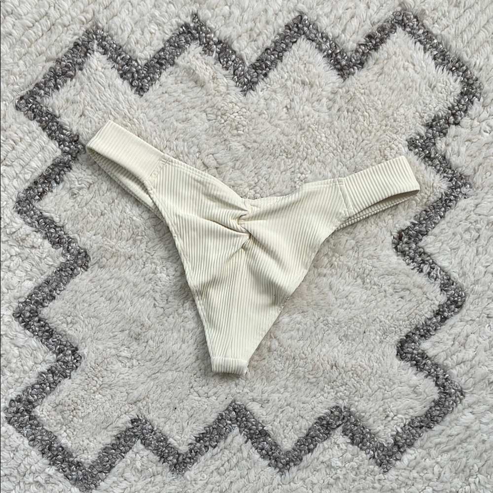 Montce Uno Added coverage Cream Rib Bikini Bottom - Picture 2 of 4